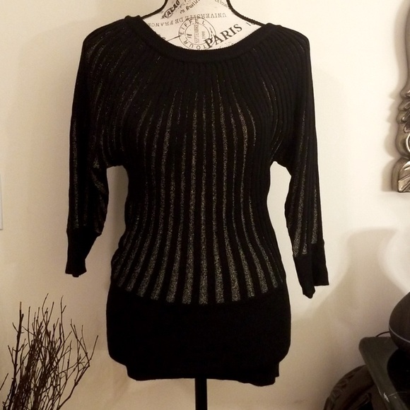 Black And Mettalic Gold Sweater - Picture 2 of 3